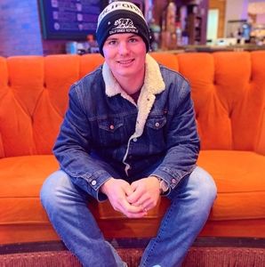 Meet your Posher, Seth